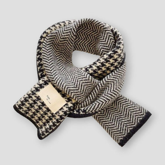 Moon Madrid Waco Classic Knitted Scarf